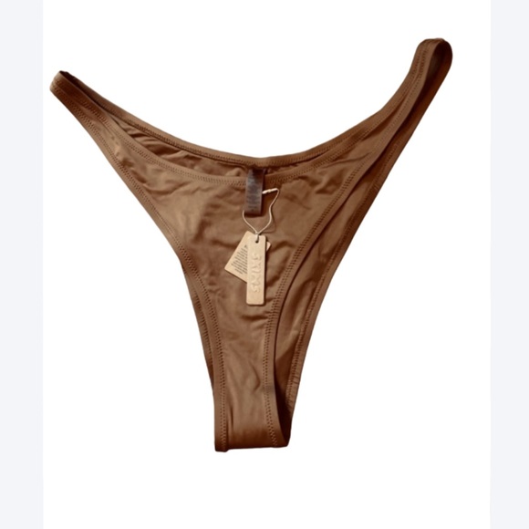 Skims bikini bottoms- almond - Picture 2 of 9